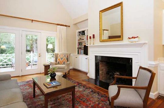 108 Palace Green, Cary North Carolina Homes - Living Room
