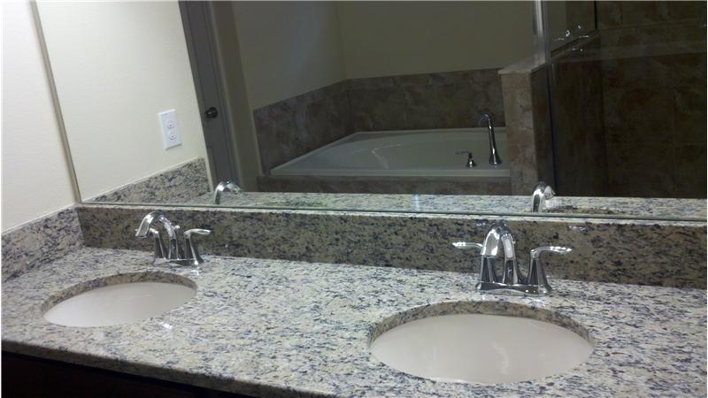 Master Bath Dual Sinks/ Granite Countertops