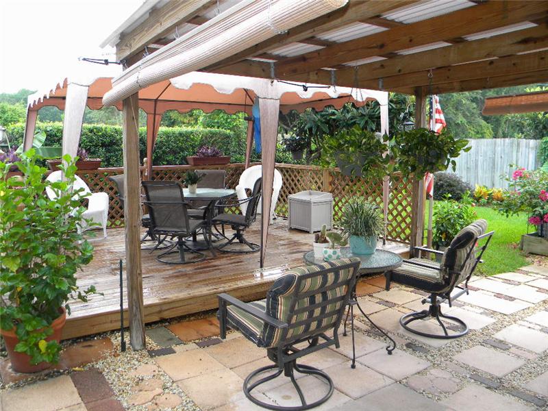 Covered Patio Area