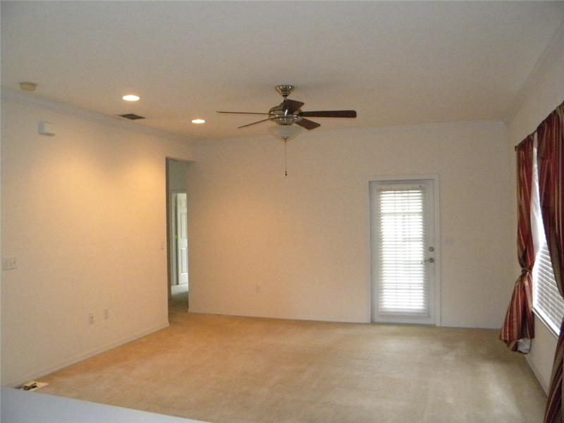 High Ceilings - Crown Molding