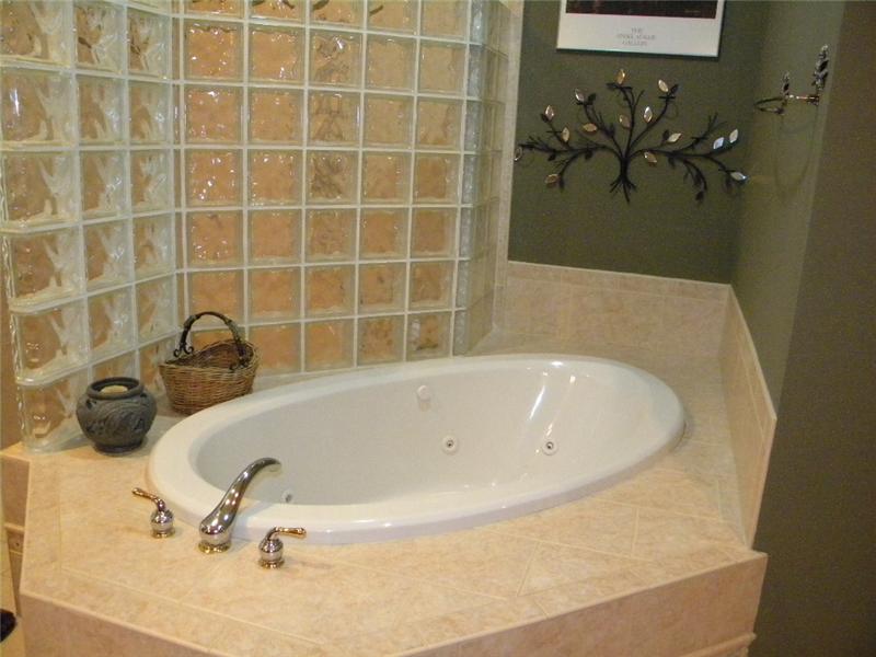 Jetted Tub
