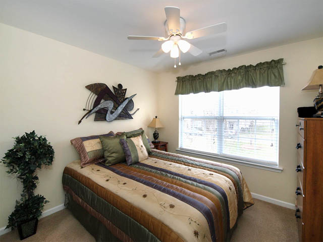 Secondary bedroom