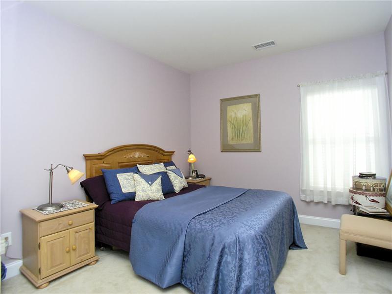 Secondary bedroom