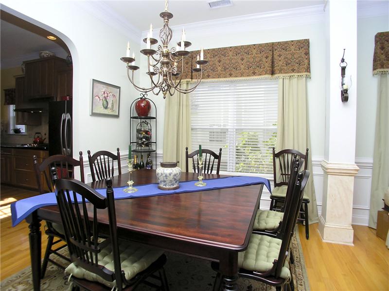 Arched opening and architectural column add interest