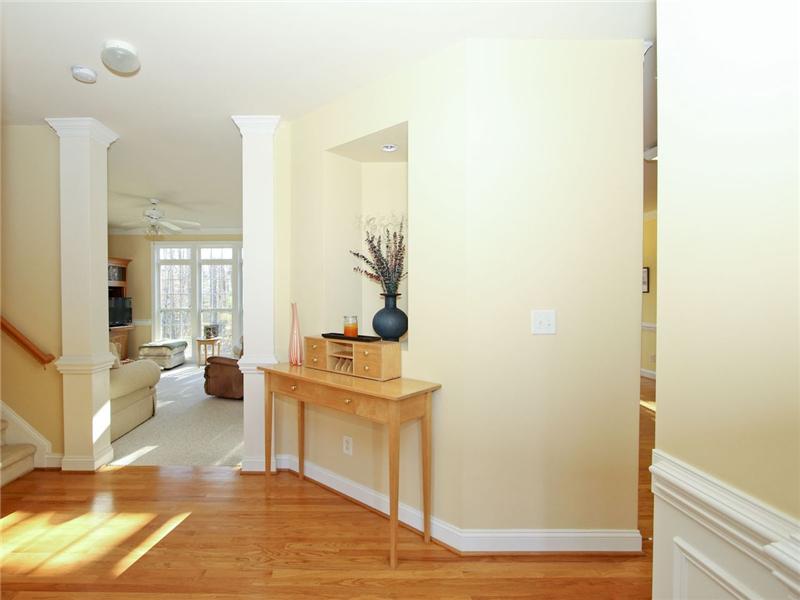 Two-story foyer