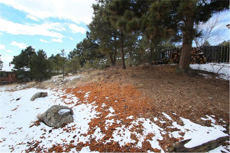 Private front yard