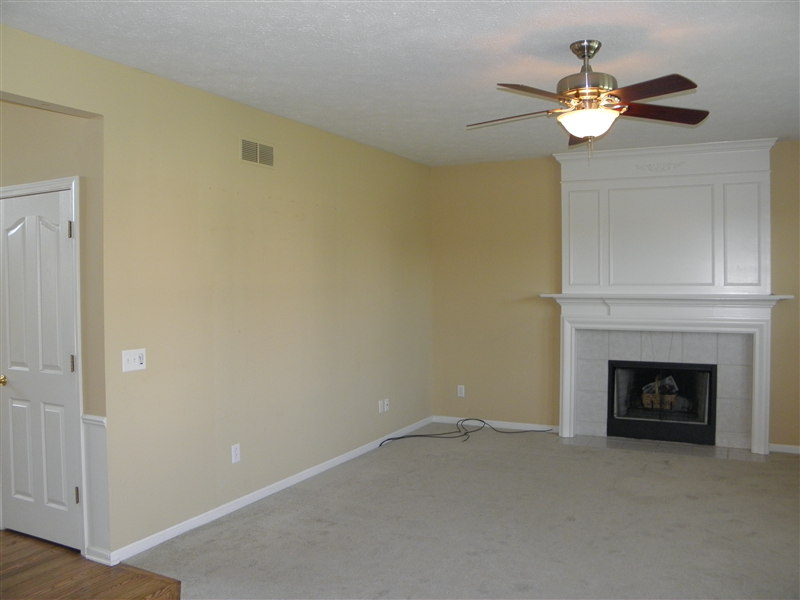 FAMILY ROOM WITH FIREPLACE