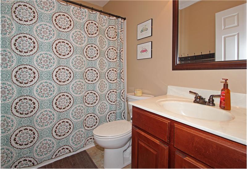 Hall bathroom upstaris.