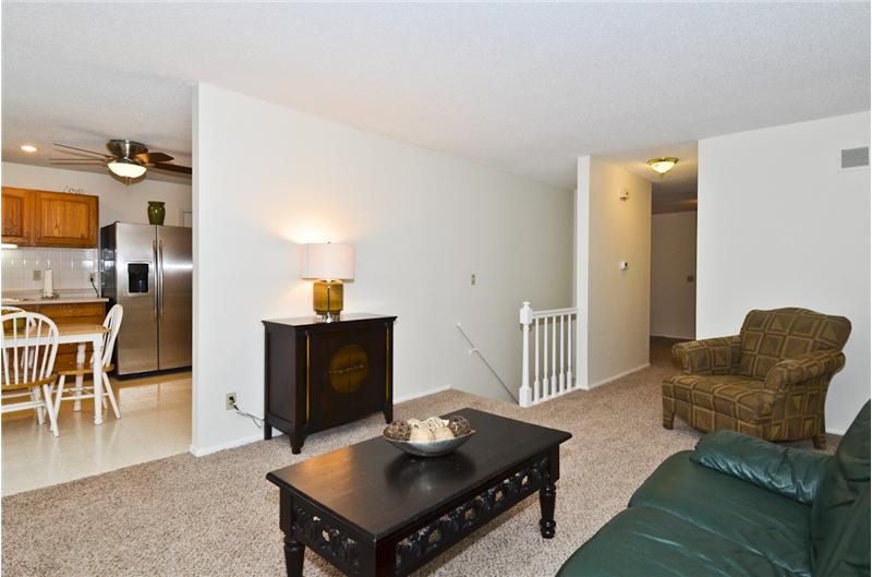 Family Room has open stairs to LL