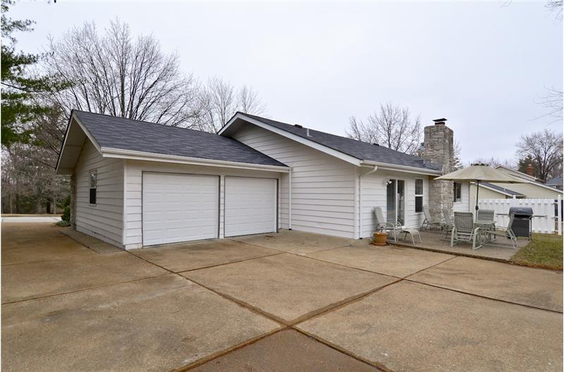 Rear Entry 2 car Garage