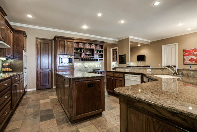 Gourmet cooking at its best in this large kitchen.