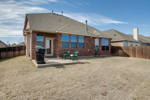 Do not miss this home in the Preserve at Pecan Creek!   