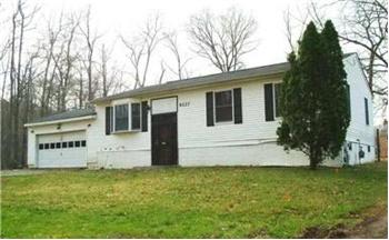 Primary listing photos for listing ID 182384