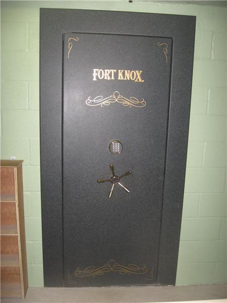 Fort Knox Executive 8240 Vault Door walk-in gun safe