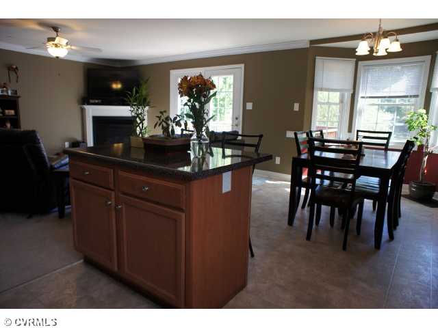 Cafeteria-Kitchen