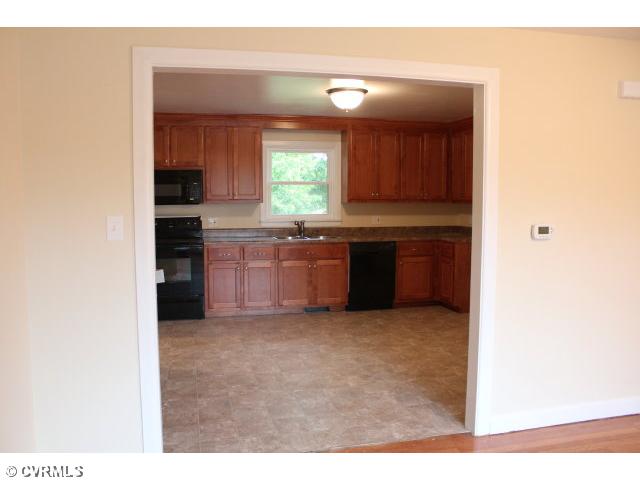 Kitchen 5