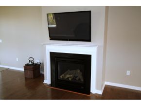 Gas Fireplace w/ Flat Screen