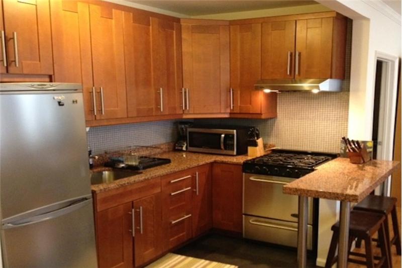 Granite, stainless, wood, porcelain Kitchen