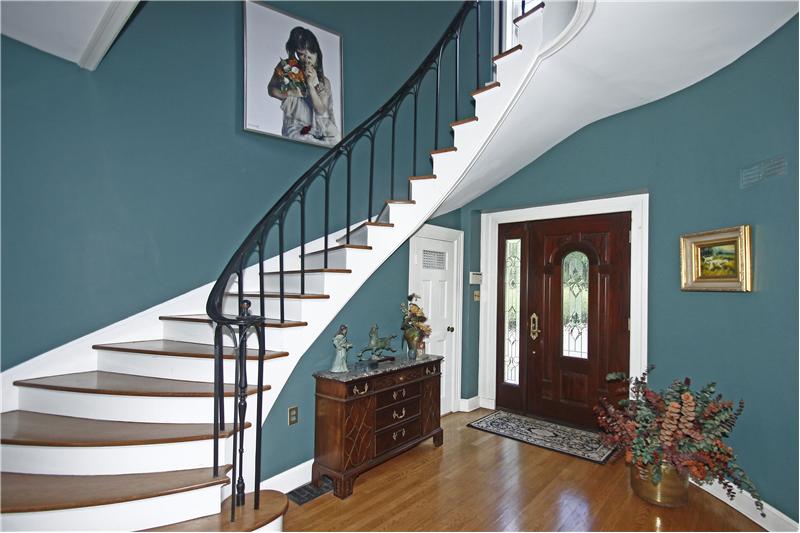 Grand Entry with Spiral Staircase