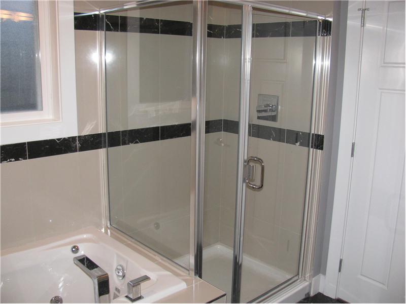 Wide seprarate shower in ensuite