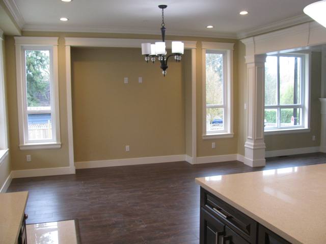 Dining area or family room off the kitchen with room for a flat screen TV