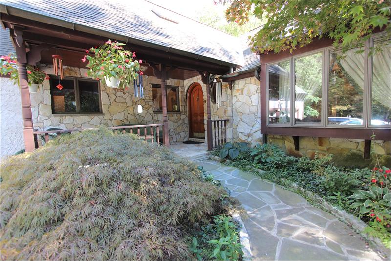 Exterior Front, Bridgewater CT