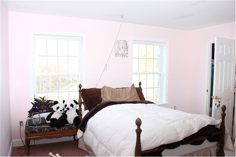 Master Bedroom - 170 Taylor RD New Milford CT