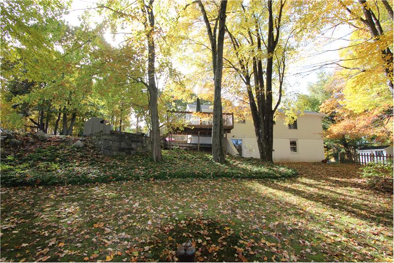 19 Titicus Mountain RD, New Fairfield CT 06812