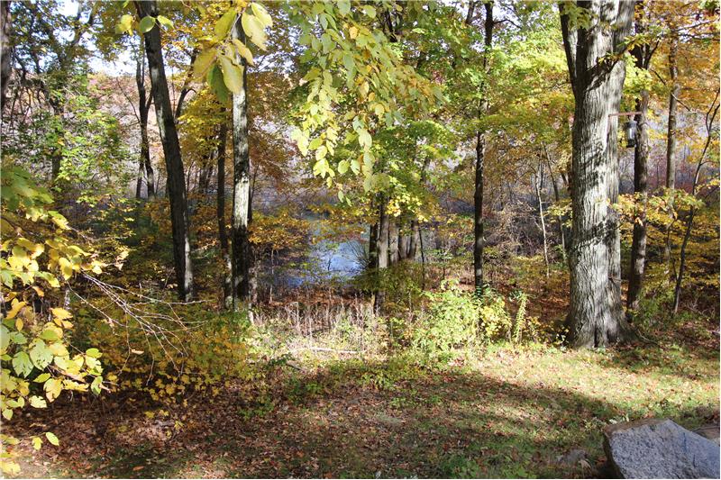 19 Titicus Mountain RD, New Fairfield CT 06812