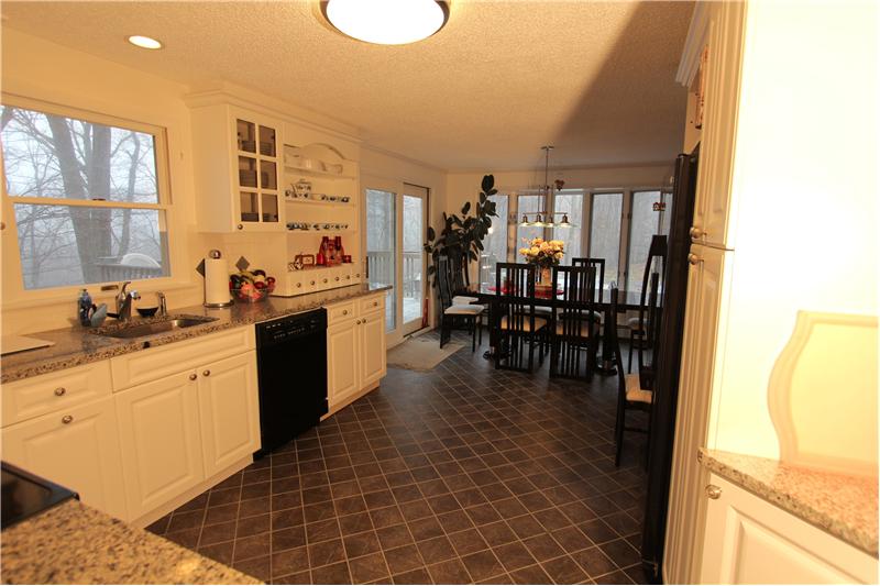 19 Titicus Mountain RD, New Fairfield CT 06812 - kitchen