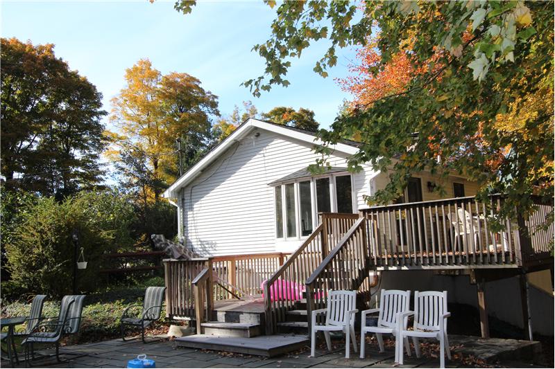 19 Titicus Mountain RD, New Fairfield CT 06812