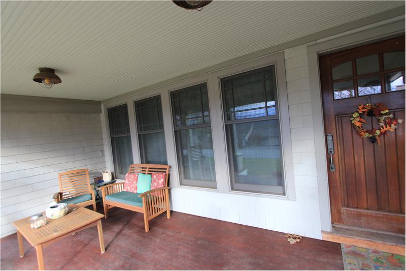 25 Indian Trail, Brookfield CT - Front Porch